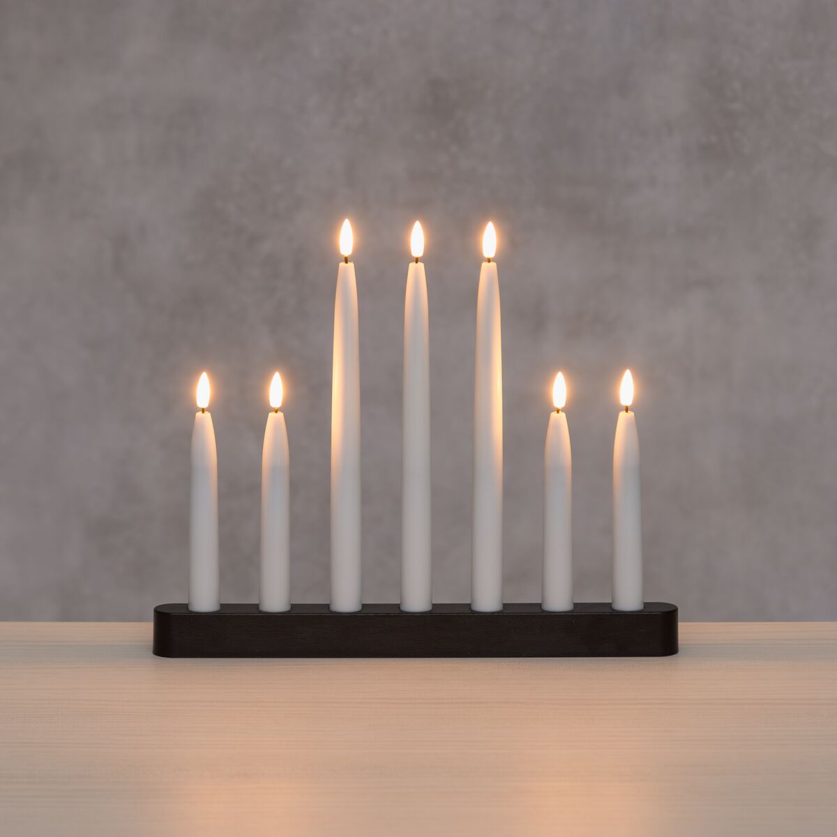 Finnlumor 7 kynttilän kynttelikkö kauko-ohjattava